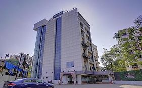 Treebo De Grandeur Anand Nagar